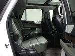 2022 Navigator L Thumbnail 15