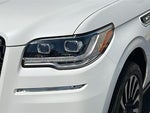 2022 Navigator L Thumbnail 3