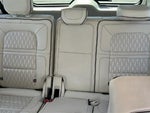 2022 Navigator L Thumbnail 13
