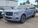 2022 Navigator L Thumbnail 2