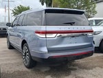 2022 Navigator L Thumbnail 3