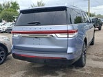 2022 Navigator L Thumbnail 4