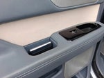 2022 Navigator L Thumbnail 9