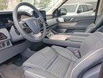 2022 Navigator L Thumbnail 10