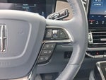 2022 Navigator L Thumbnail 17