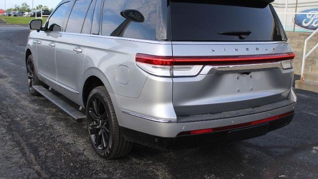 2022 Lincoln Navigator L Black Label