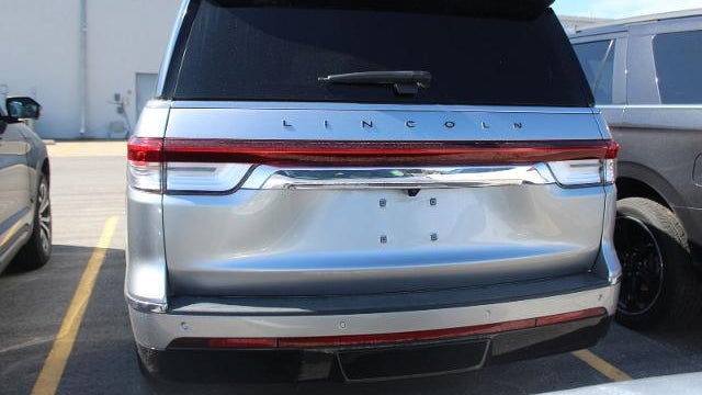 2022 Lincoln Navigator L Black Label