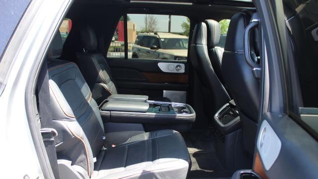2022 Lincoln Navigator L Black Label