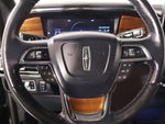 2022 Navigator L Thumbnail 3