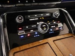 2022 Navigator L Thumbnail 8