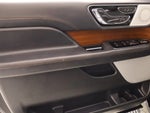 2022 Navigator L Thumbnail 18