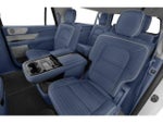 2021 Navigator L Thumbnail 13