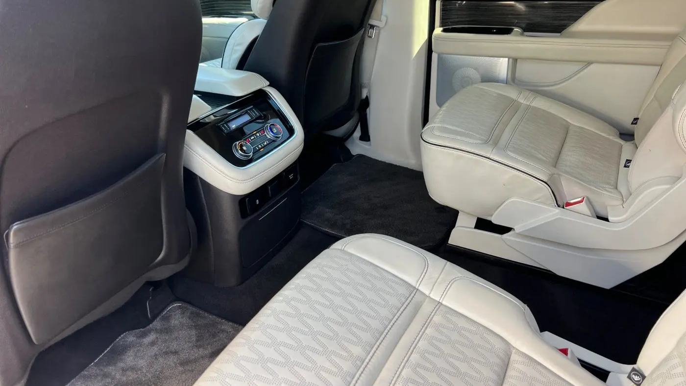 2021 Lincoln Navigator L Black Label