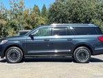 2021 Navigator L Thumbnail 8