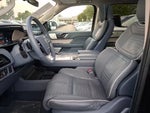 2022 Navigator L Thumbnail 8