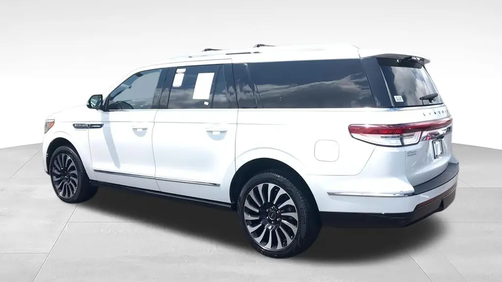 2022 Lincoln Navigator L Black Label