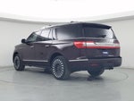 2019 Navigator L Thumbnail 2