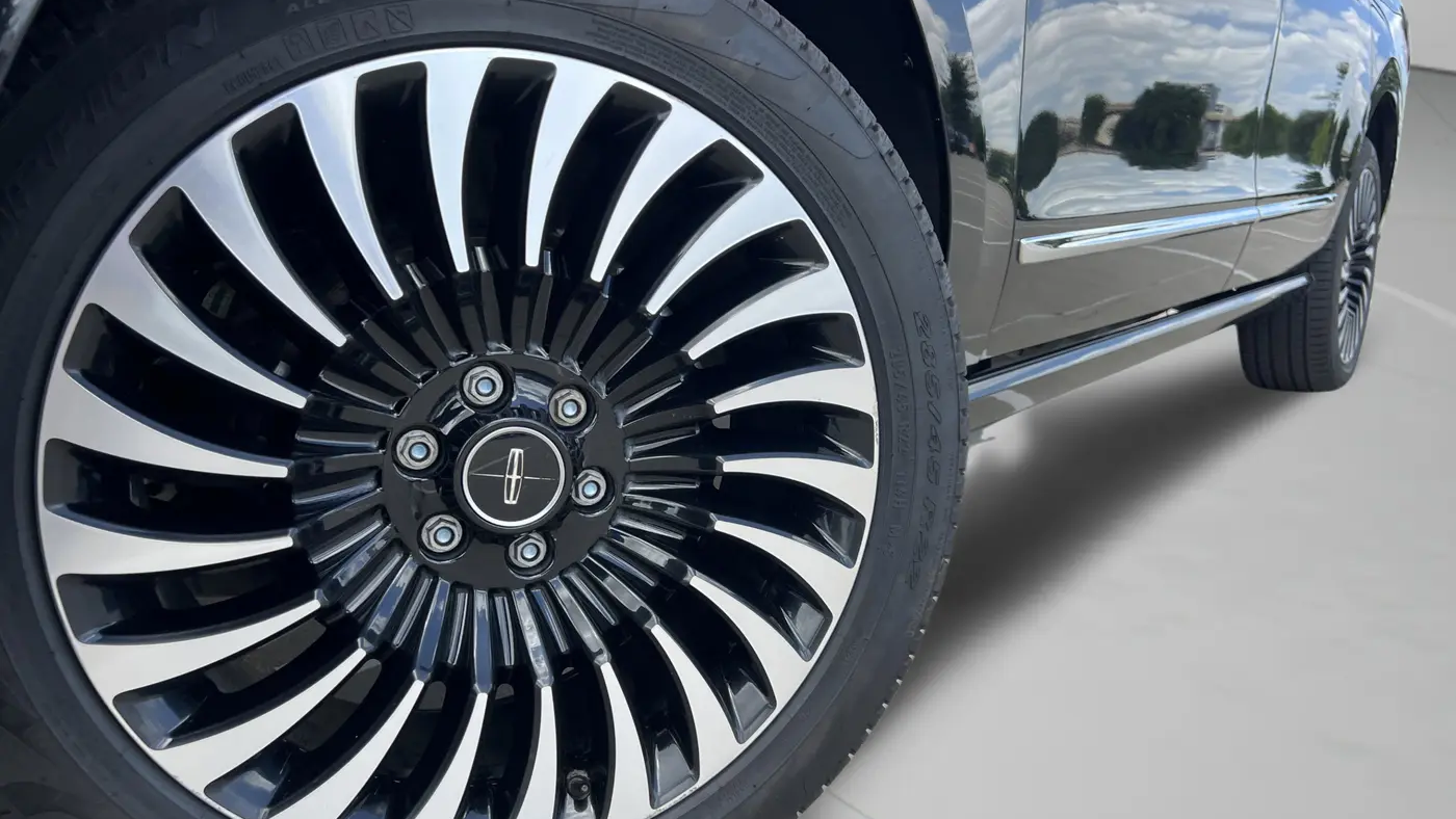 2020 Lincoln Navigator L Black Label