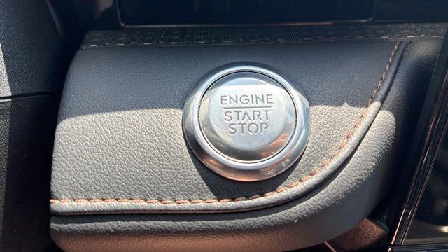2025 Lincoln Nautilus Hybrid Premiere