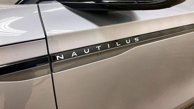 2025 Lincoln Nautilus Hybrid Premiere