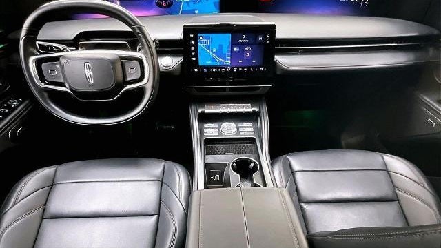 2025 Lincoln Nautilus Hybrid Premiere