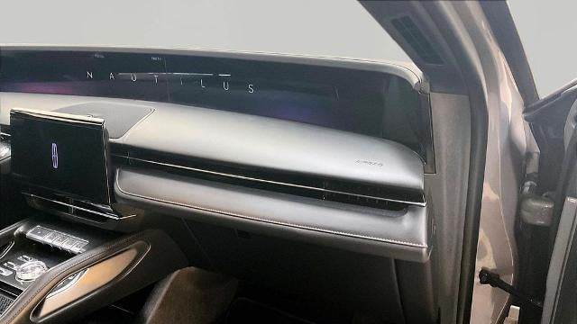 2025 Lincoln Nautilus Hybrid Premiere
