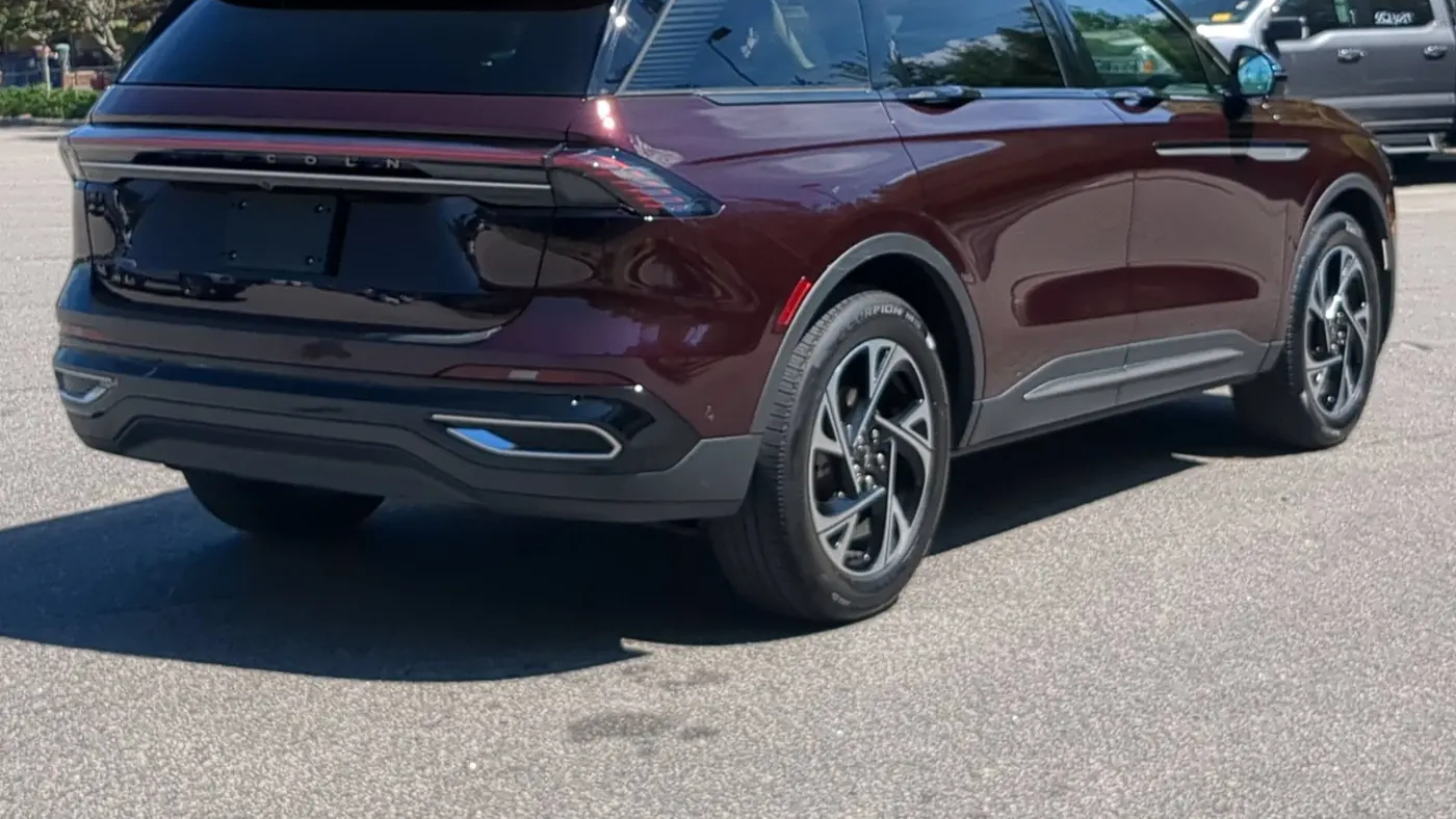 2024 Lincoln Nautilus Hybrid Premiere