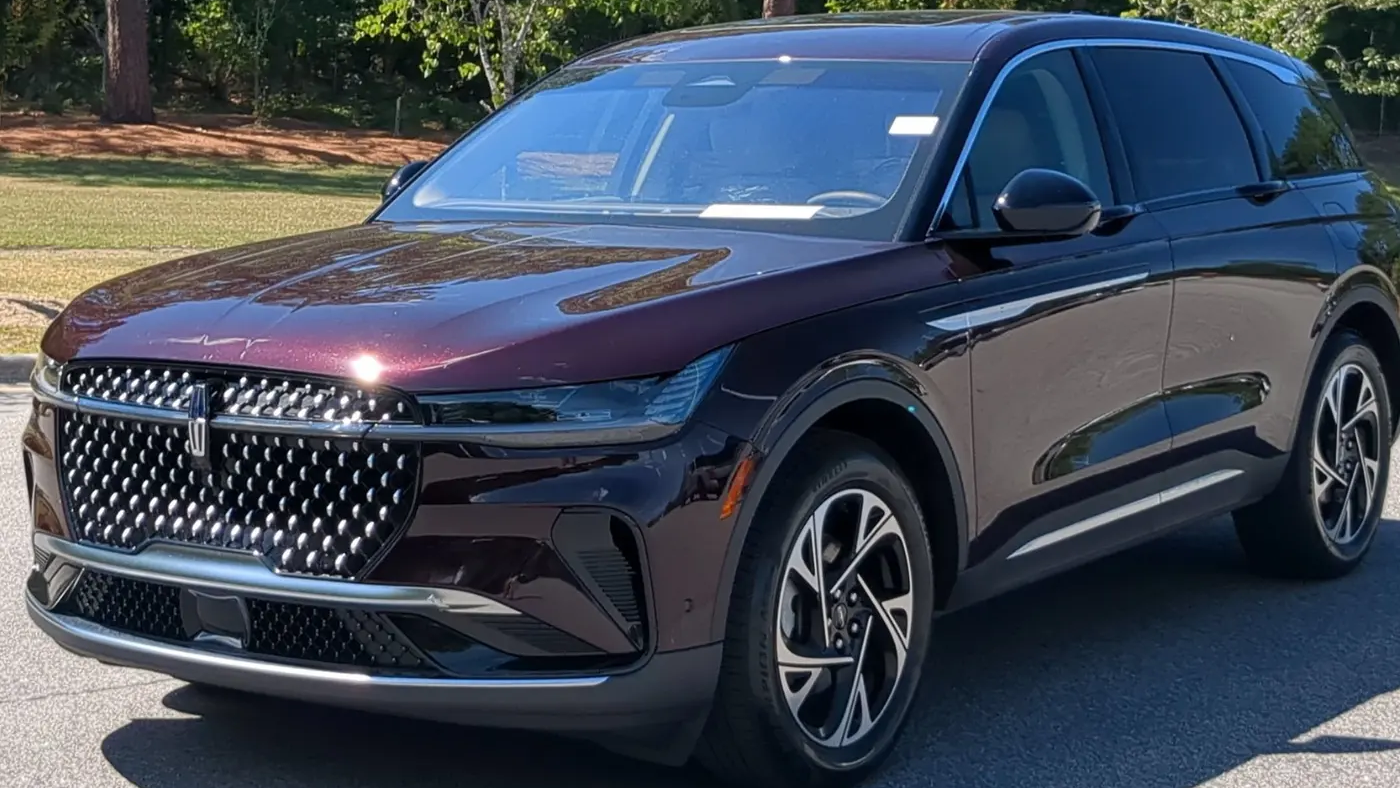 2024 Lincoln Nautilus Hybrid Premiere