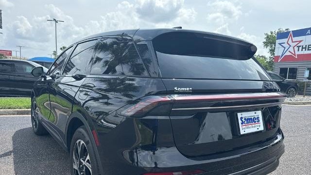 2024 Lincoln Nautilus Hybrid Premiere