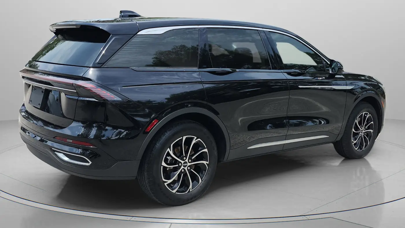 2025 Lincoln Nautilus Hybrid Premiere