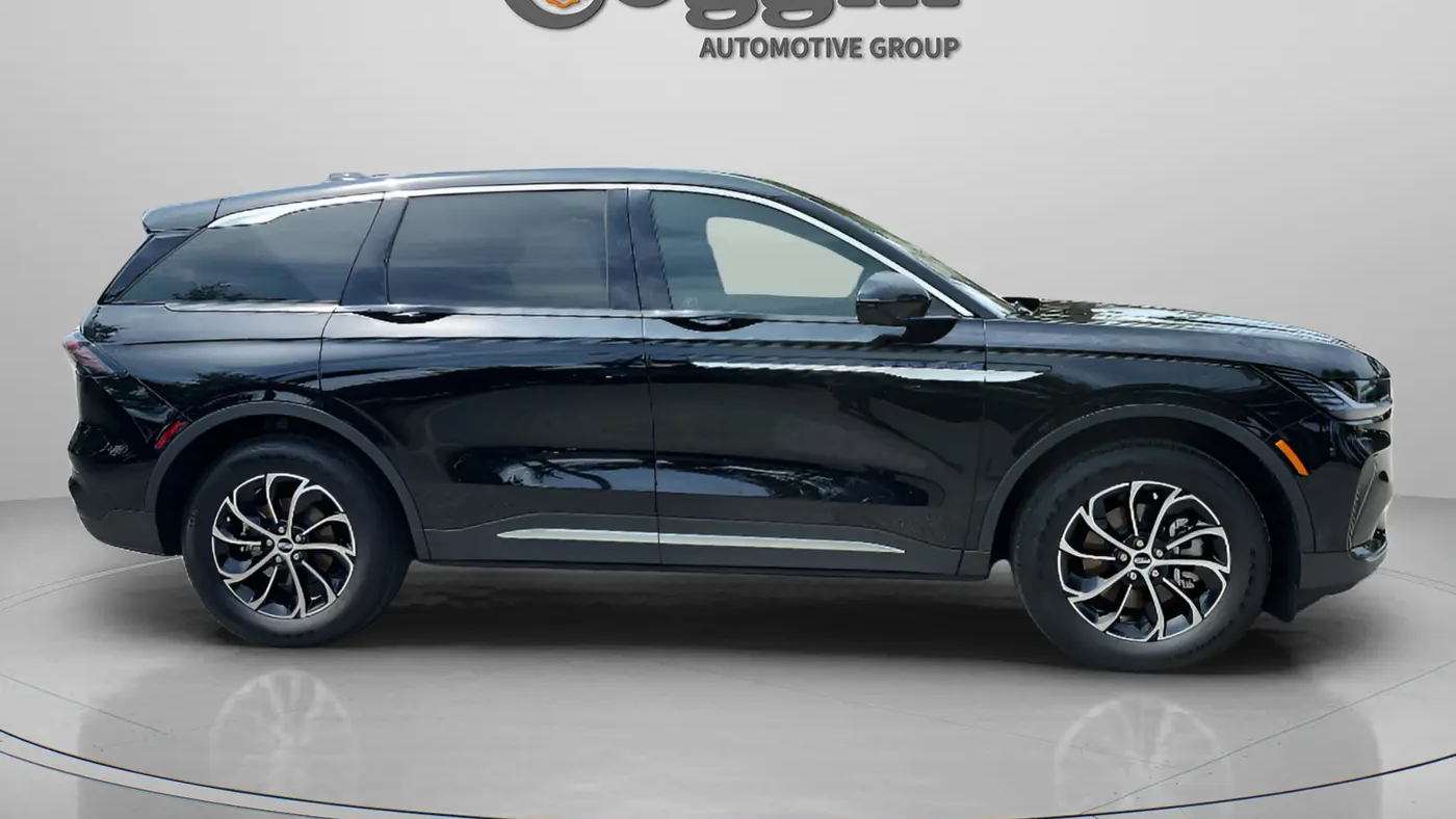 2025 Lincoln Nautilus Hybrid Premiere