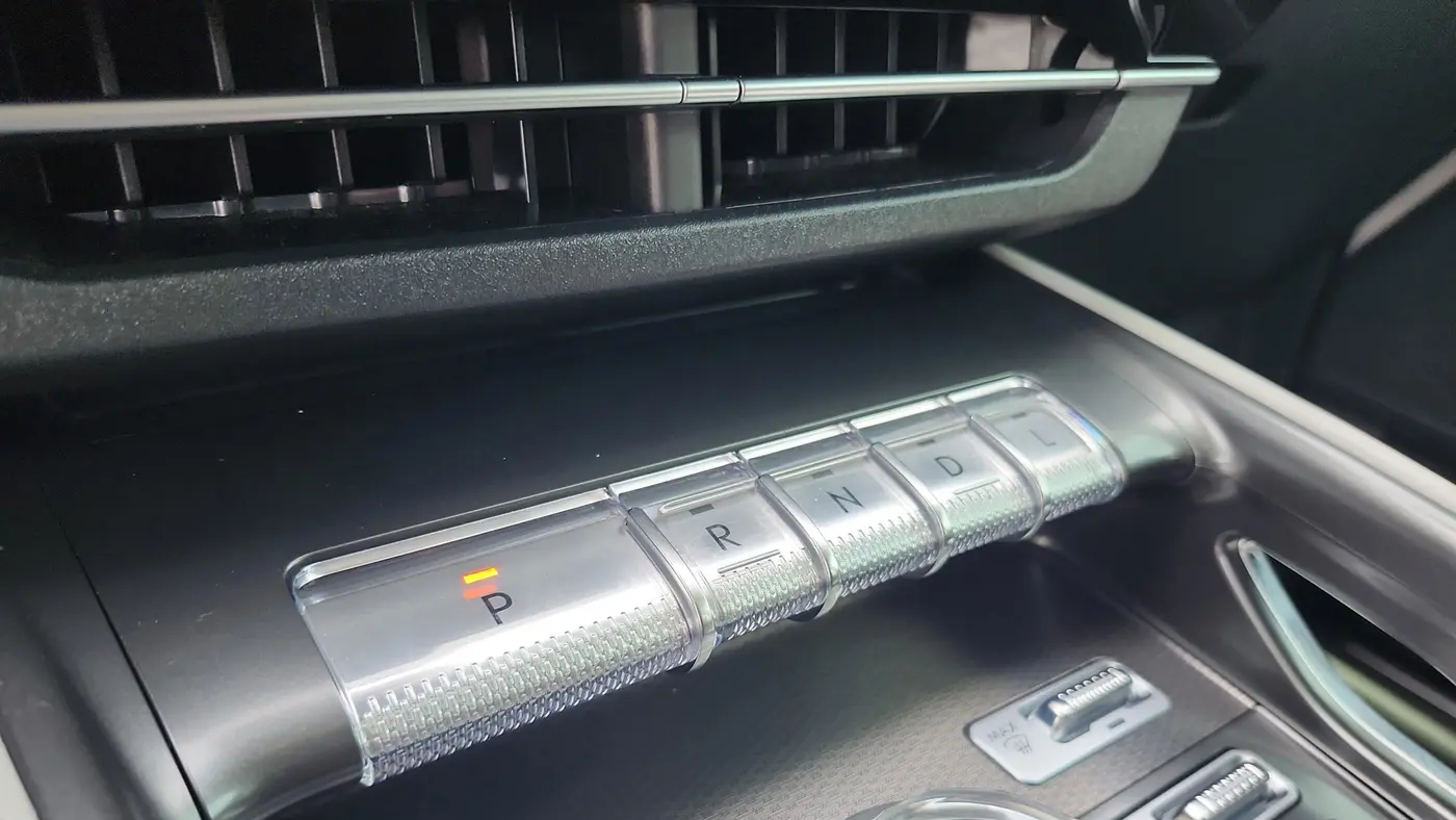 2025 Lincoln Nautilus Hybrid Premiere