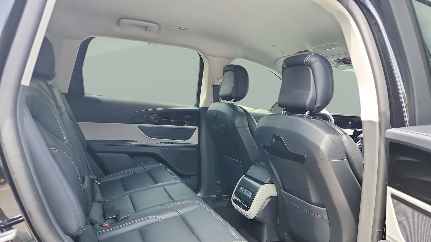 2025 Lincoln Nautilus Hybrid Premiere