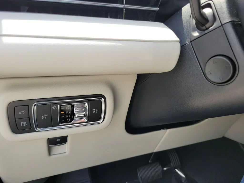 2026 Lincoln Nautilus - $56,995