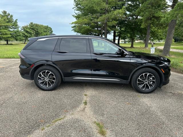 2025 Lincoln Nautilus - $49,500