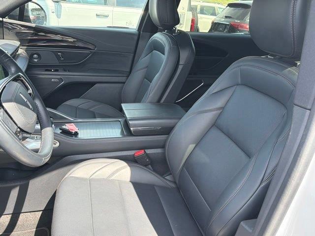 2025 Lincoln Nautilus - $52,500