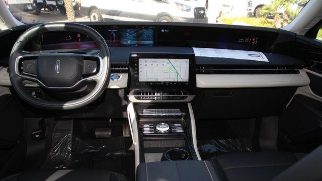 2025 Lincoln Nautilus Hybrid Premiere