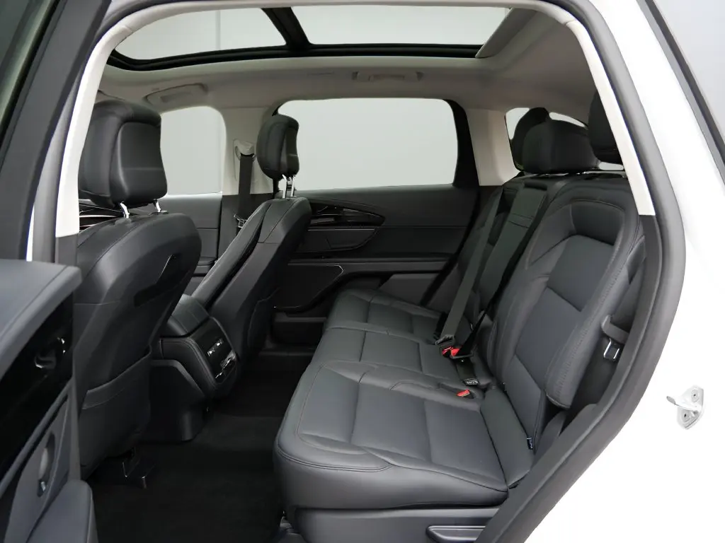 2026 Lincoln Nautilus - $57,345
