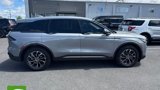2025 Lincoln Nautilus Hybrid Premiere
