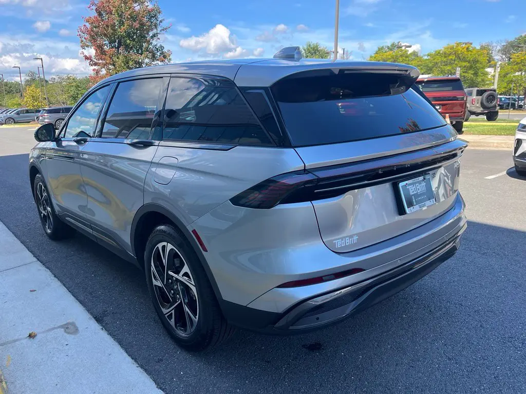 2026 Lincoln Nautilus - $59,001
