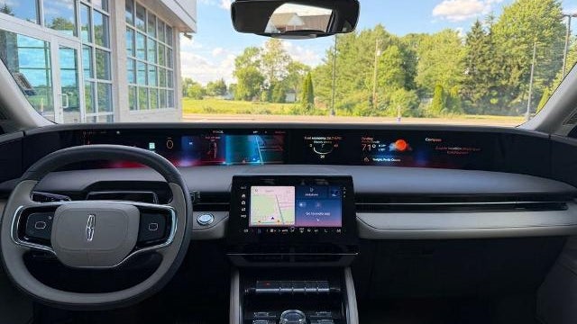 2025 Lincoln Nautilus Hybrid Premiere