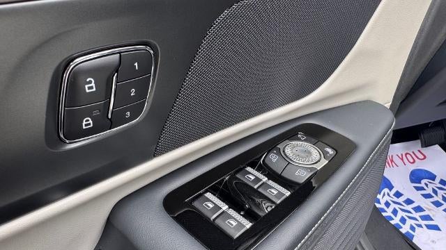 2025 Lincoln Nautilus Hybrid Premiere