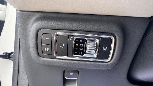 2025 Lincoln Nautilus Hybrid Premiere