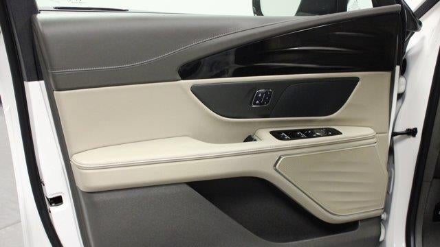2025 Lincoln Nautilus Hybrid Premiere