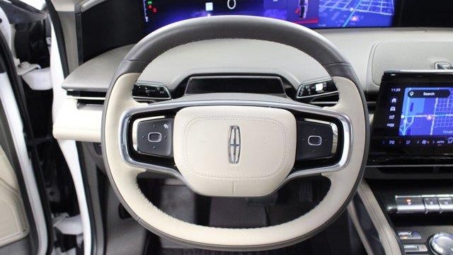 2025 Lincoln Nautilus Hybrid Premiere