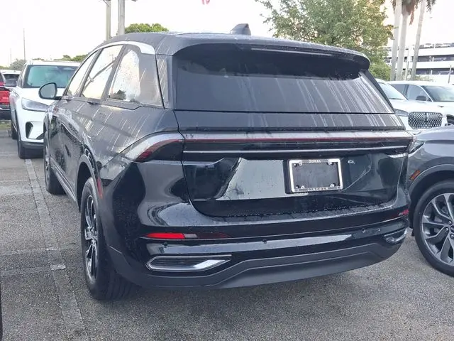 2025 Lincoln Nautilus - $45,990