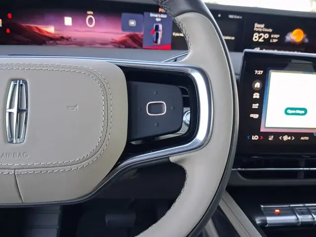 2025 Lincoln Nautilus - $45,990