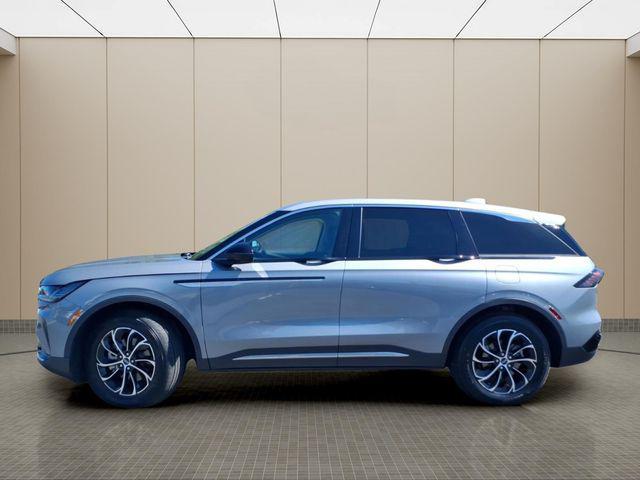 2025 Lincoln Nautilus - $42,975