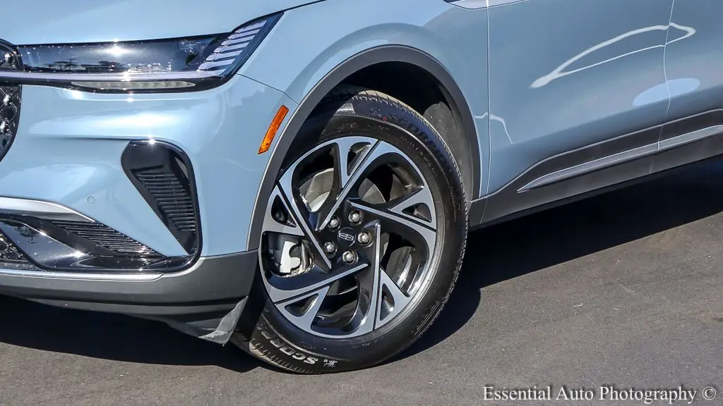 2025 Lincoln Nautilus Hybrid Premiere