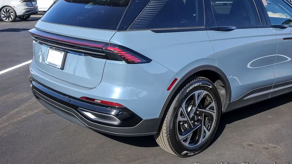 2025 Lincoln Nautilus Hybrid Premiere